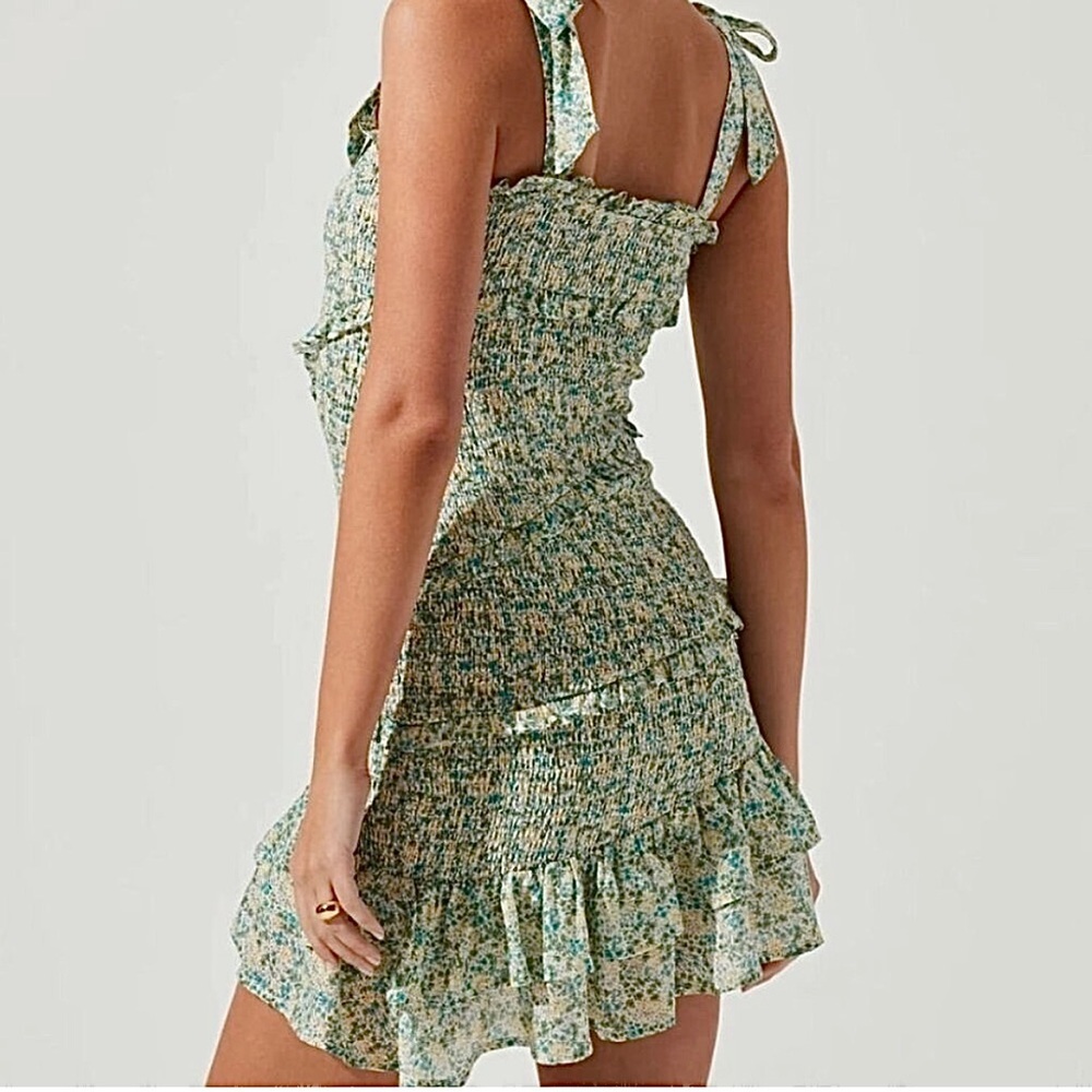 Astr for Revolve Aysmetrical Floral Smocked Bodice Sleeveless Mini Dress Large - Picture 4 of 7